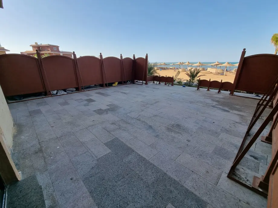 1-bedroom apartment with private beach access in Turtles Beach Resort — Turtles Beach Al Ahyaa